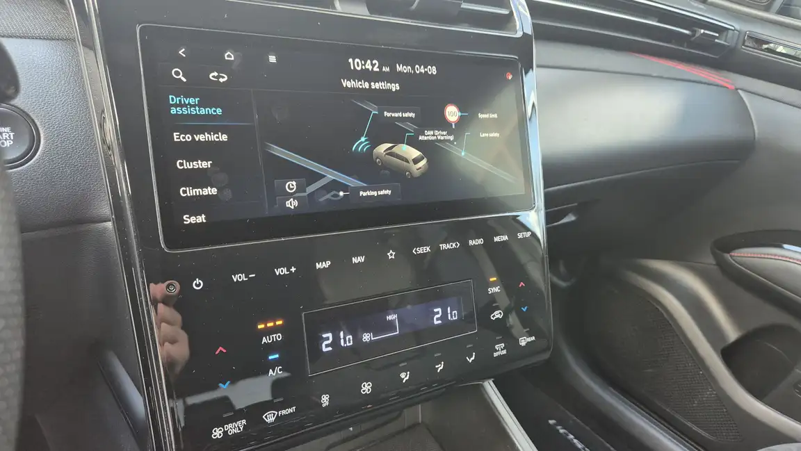HYUNDAI TUCSON