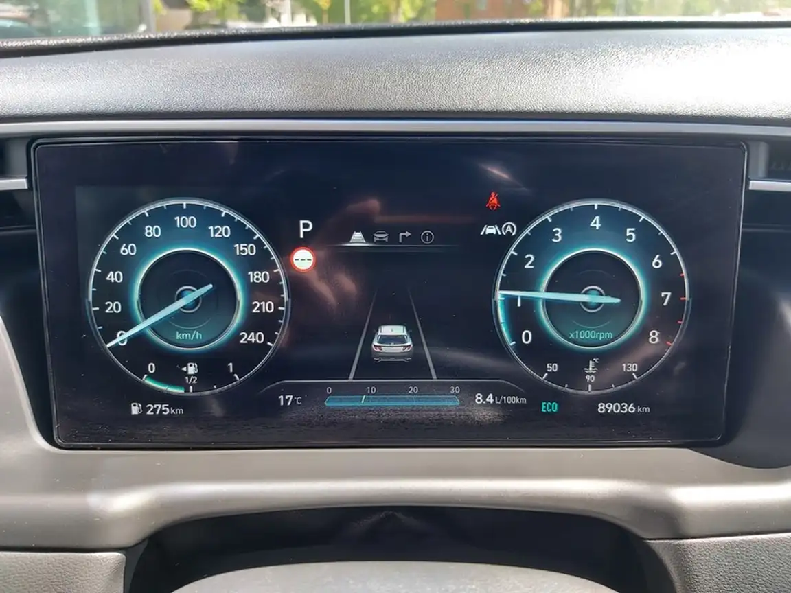 HYUNDAI TUCSON