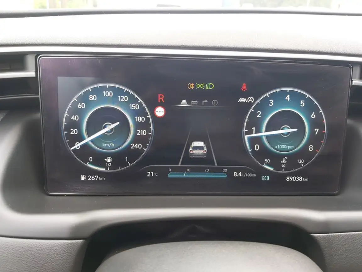 HYUNDAI TUCSON
