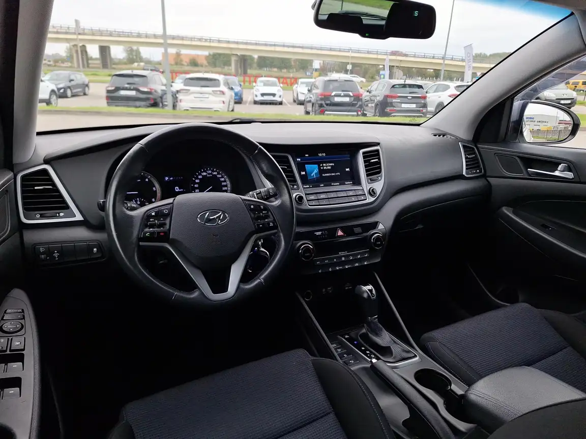HYUNDAI TUCSON