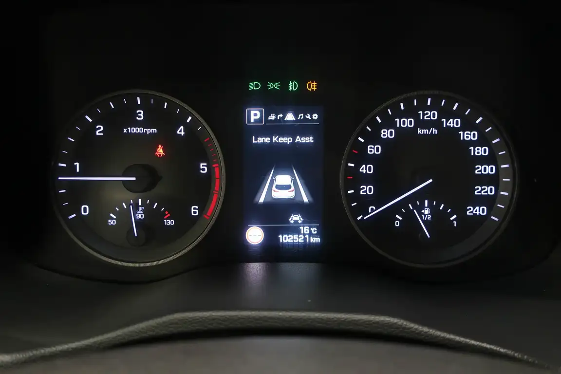 HYUNDAI TUCSON