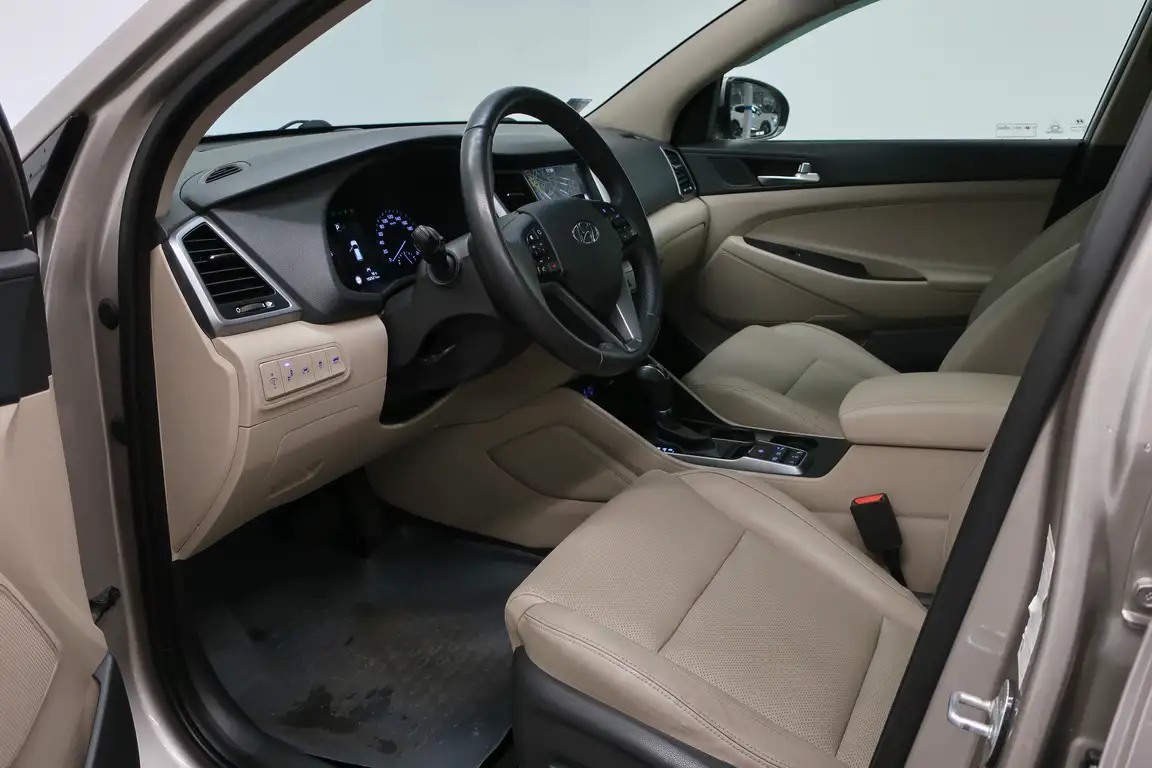 HYUNDAI TUCSON