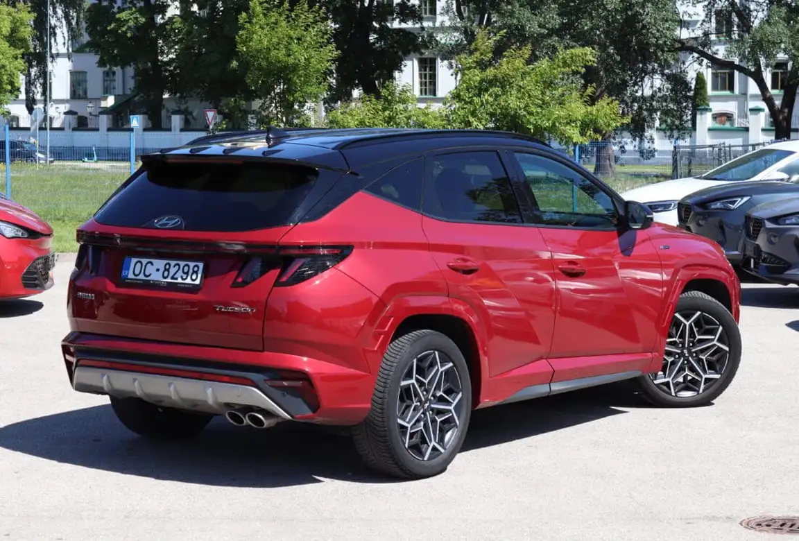 HYUNDAI TUCSON