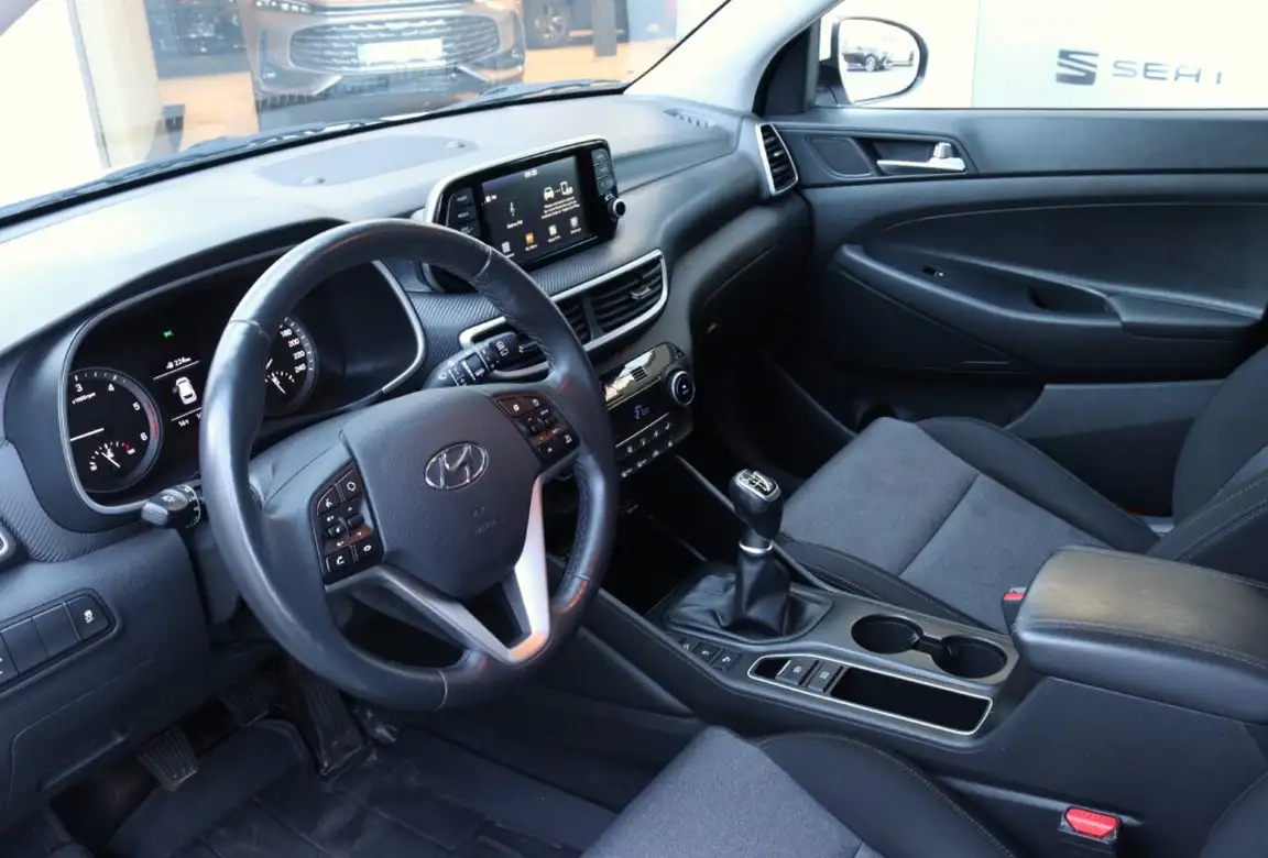 HYUNDAI TUCSON