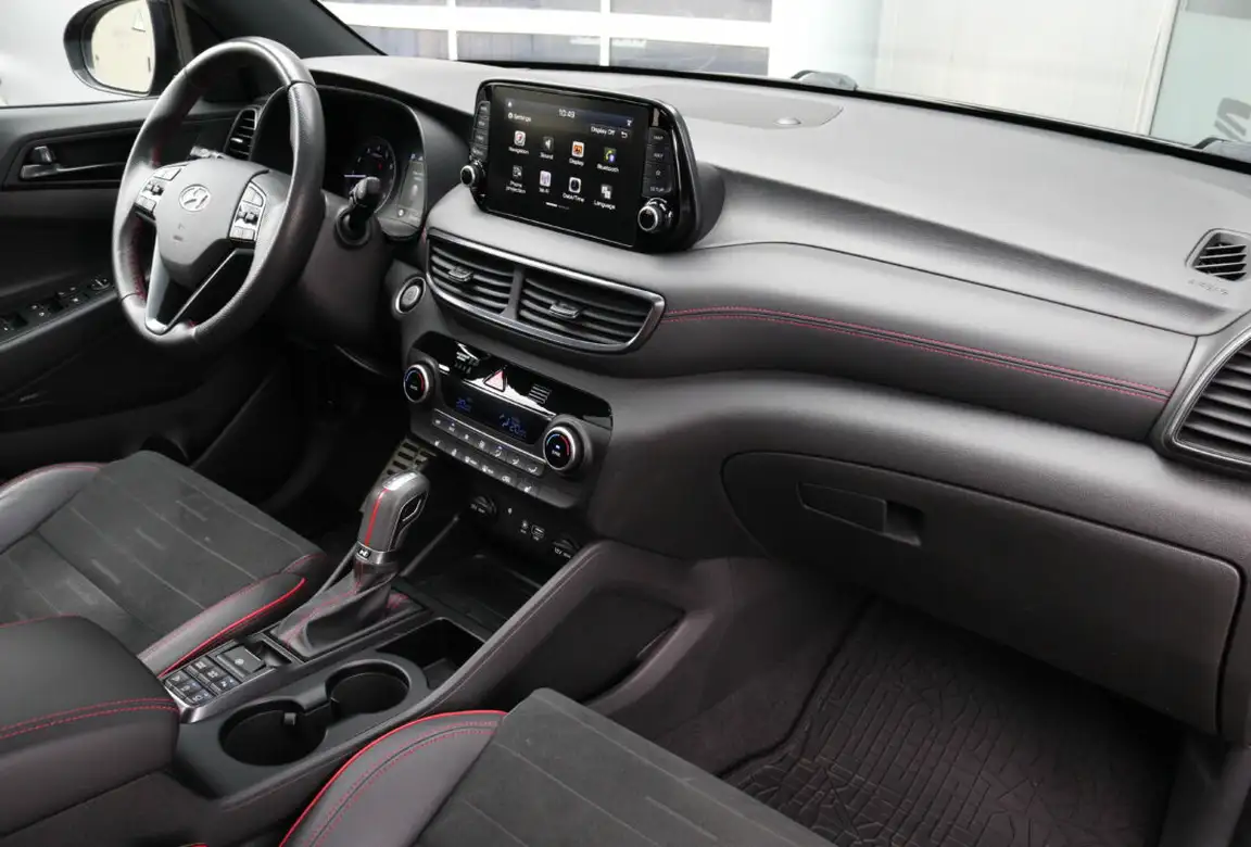 HYUNDAI TUCSON