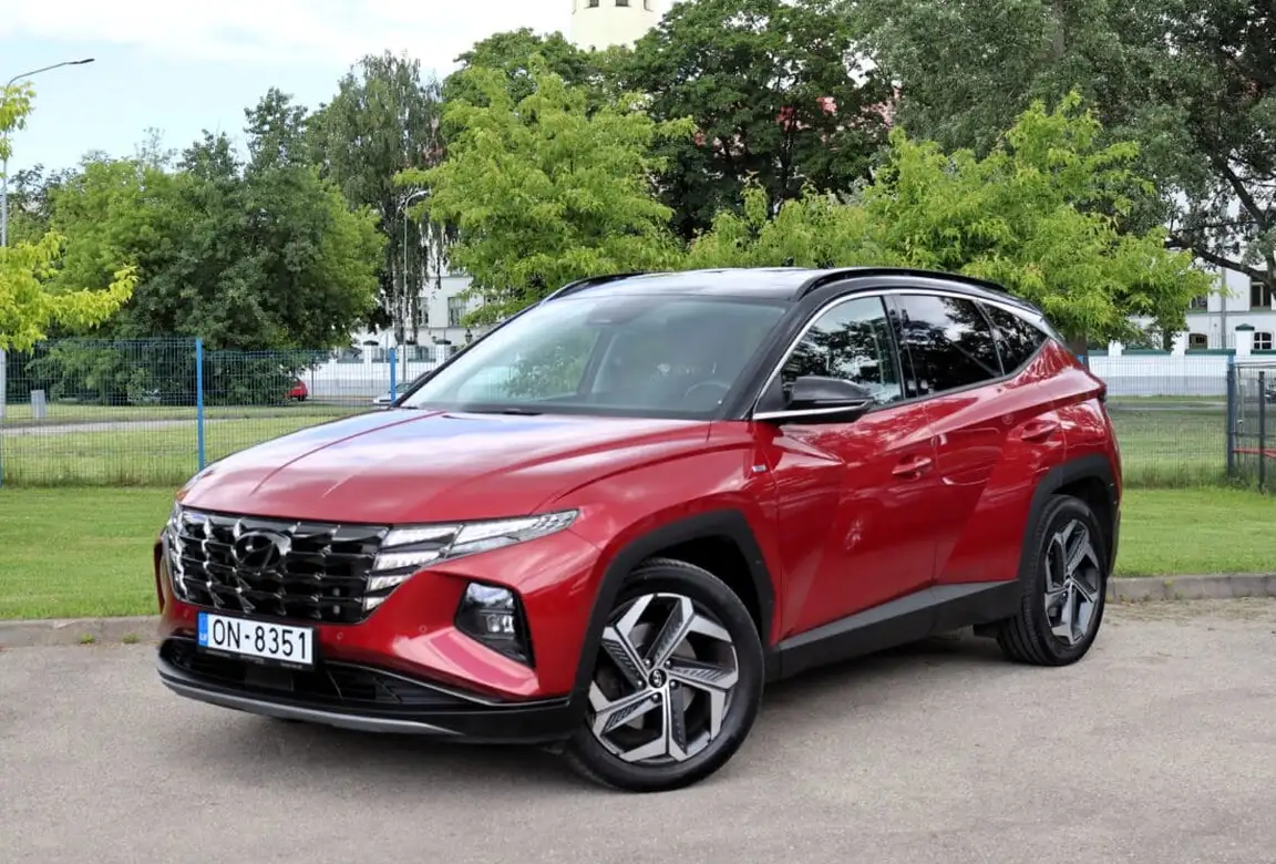 HYUNDAI TUCSON