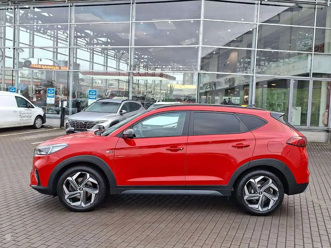 HYUNDAI TUCSON
