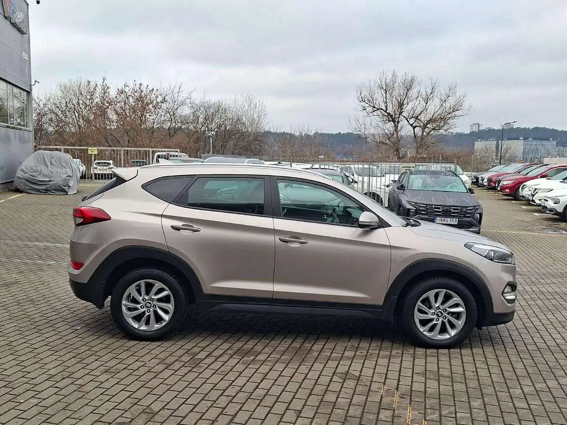 HYUNDAI TUCSON