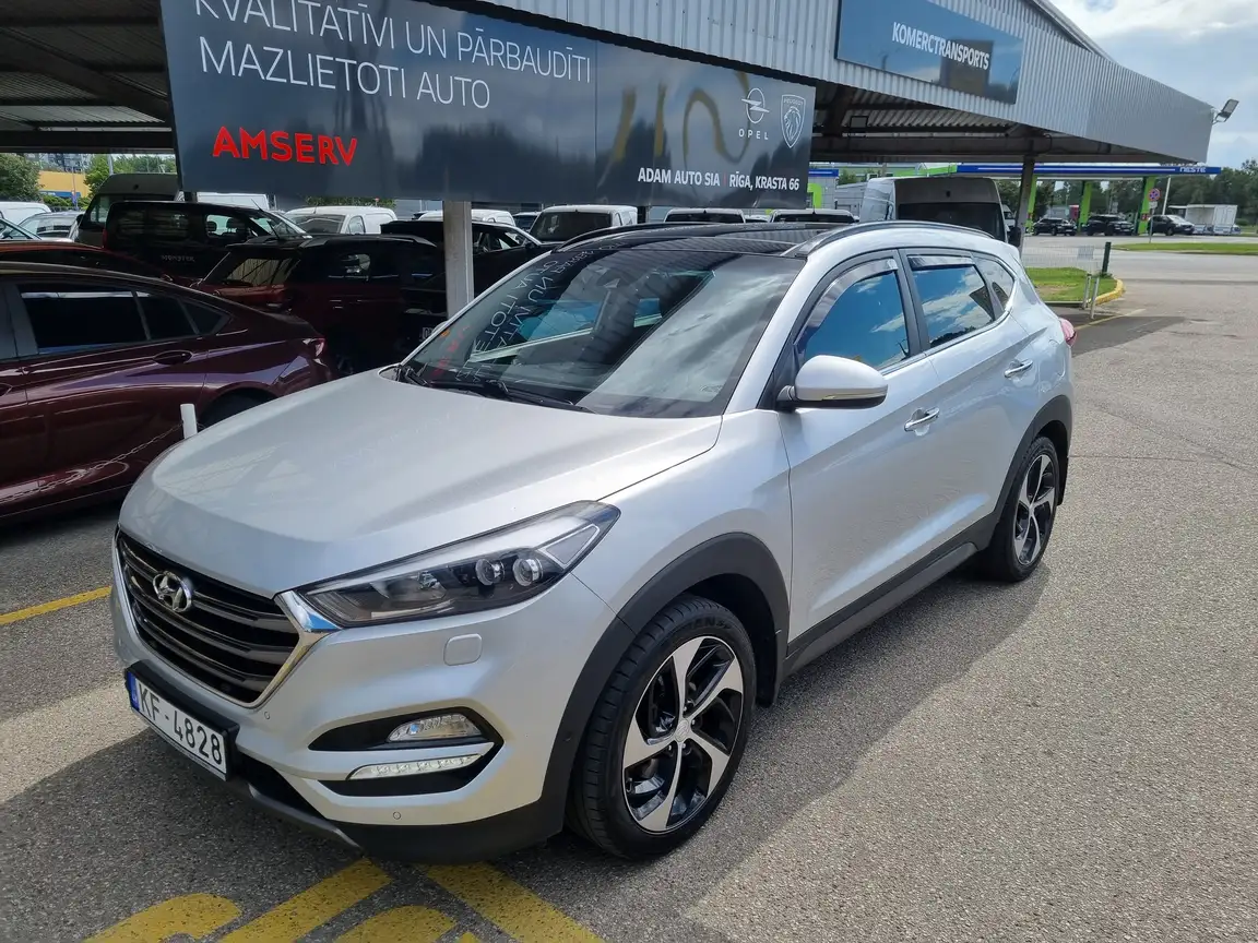 HYUNDAI TUCSON