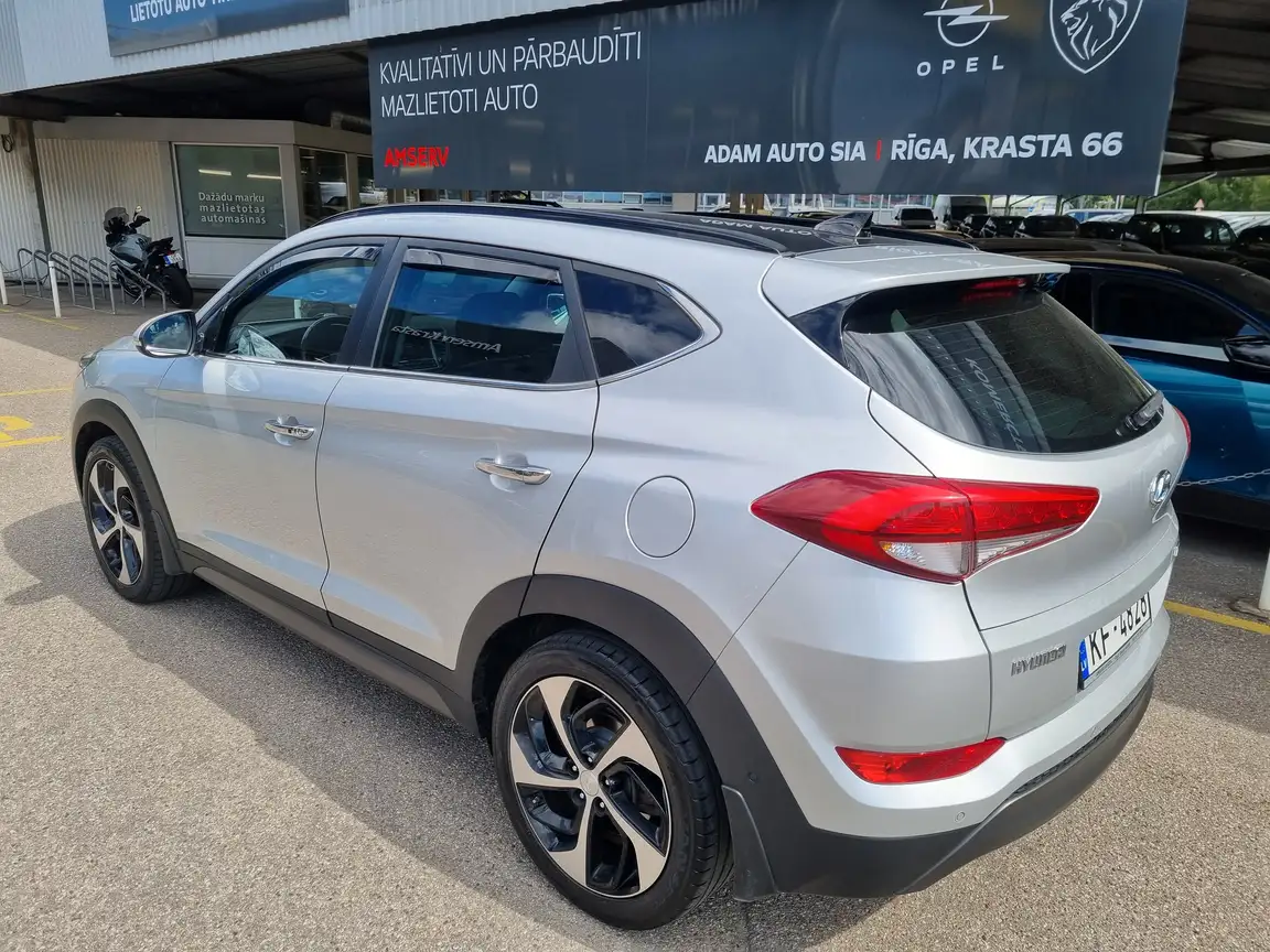 HYUNDAI TUCSON