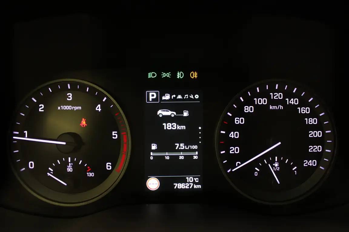 HYUNDAI TUCSON