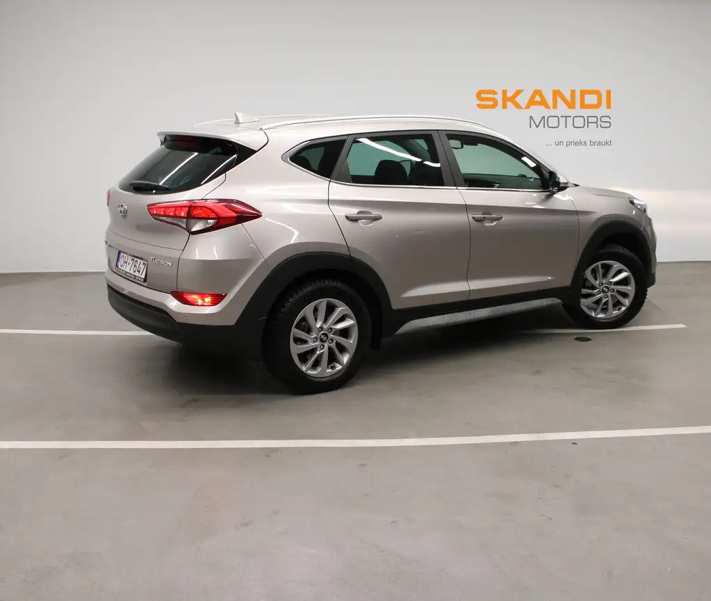 HYUNDAI TUCSON