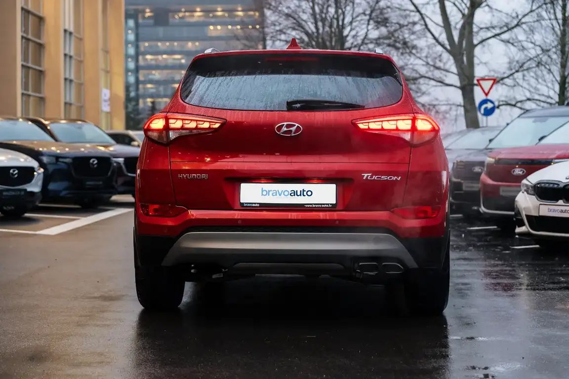 HYUNDAI TUCSON