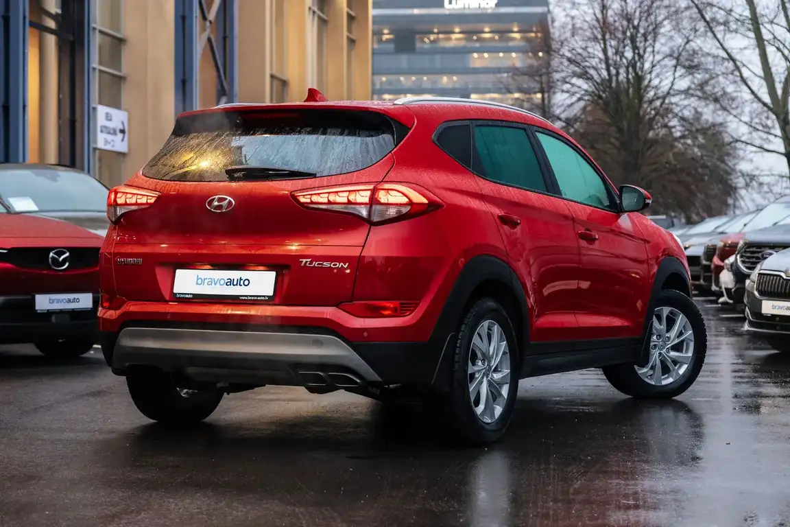 HYUNDAI TUCSON