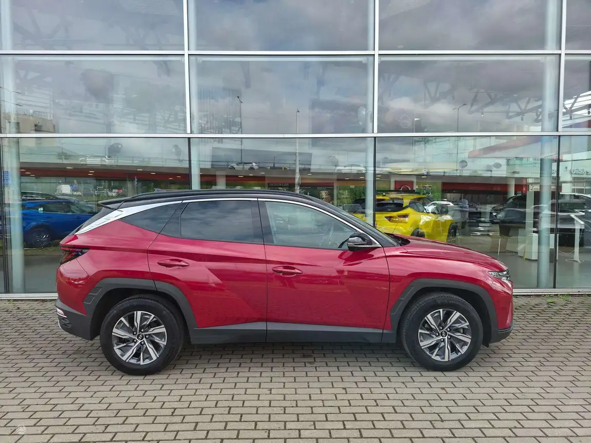 HYUNDAI TUCSON