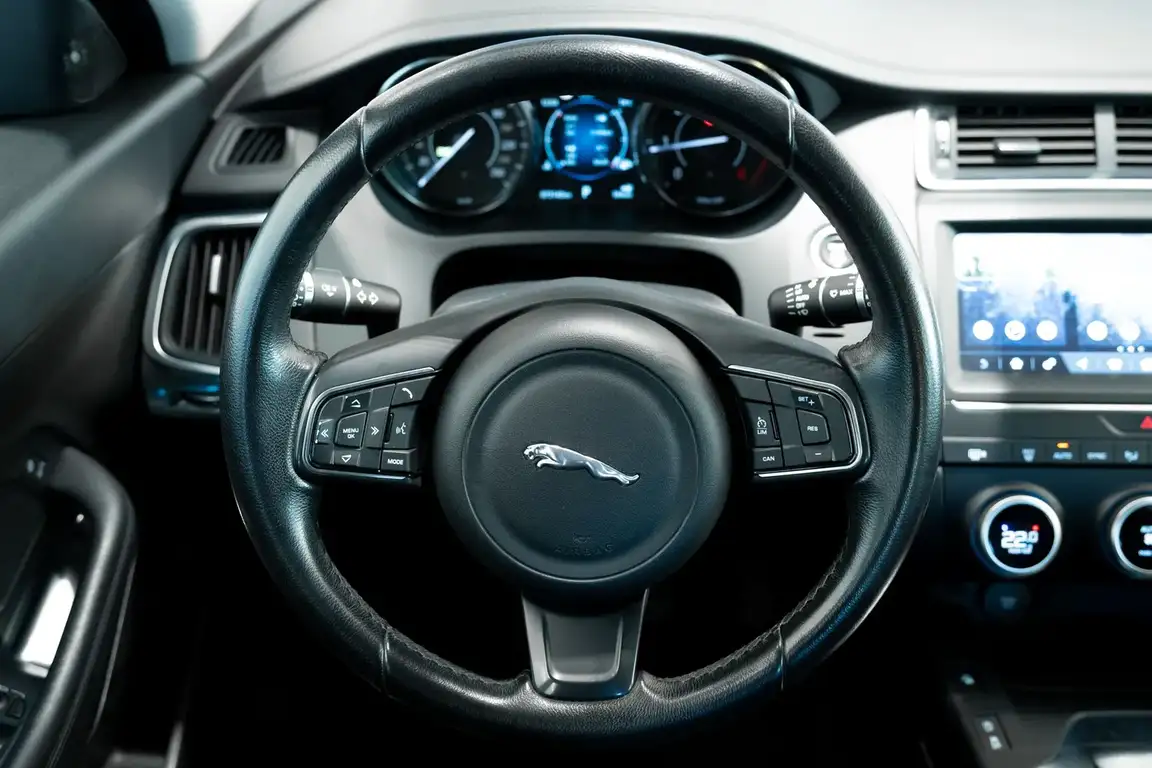 JAGUAR E-PACE
