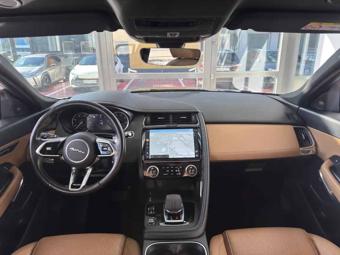 JAGUAR E-PACE