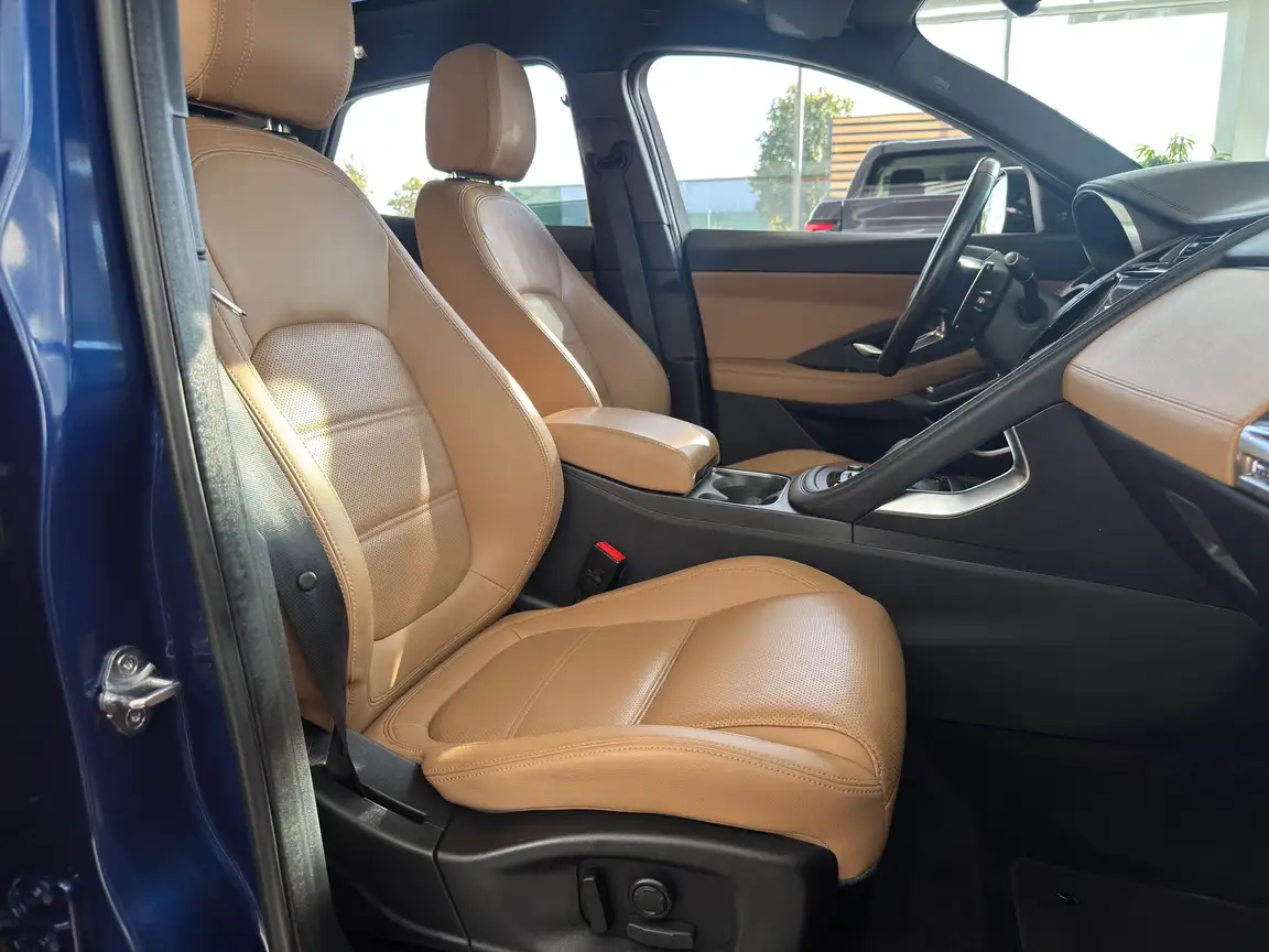 JAGUAR E-PACE