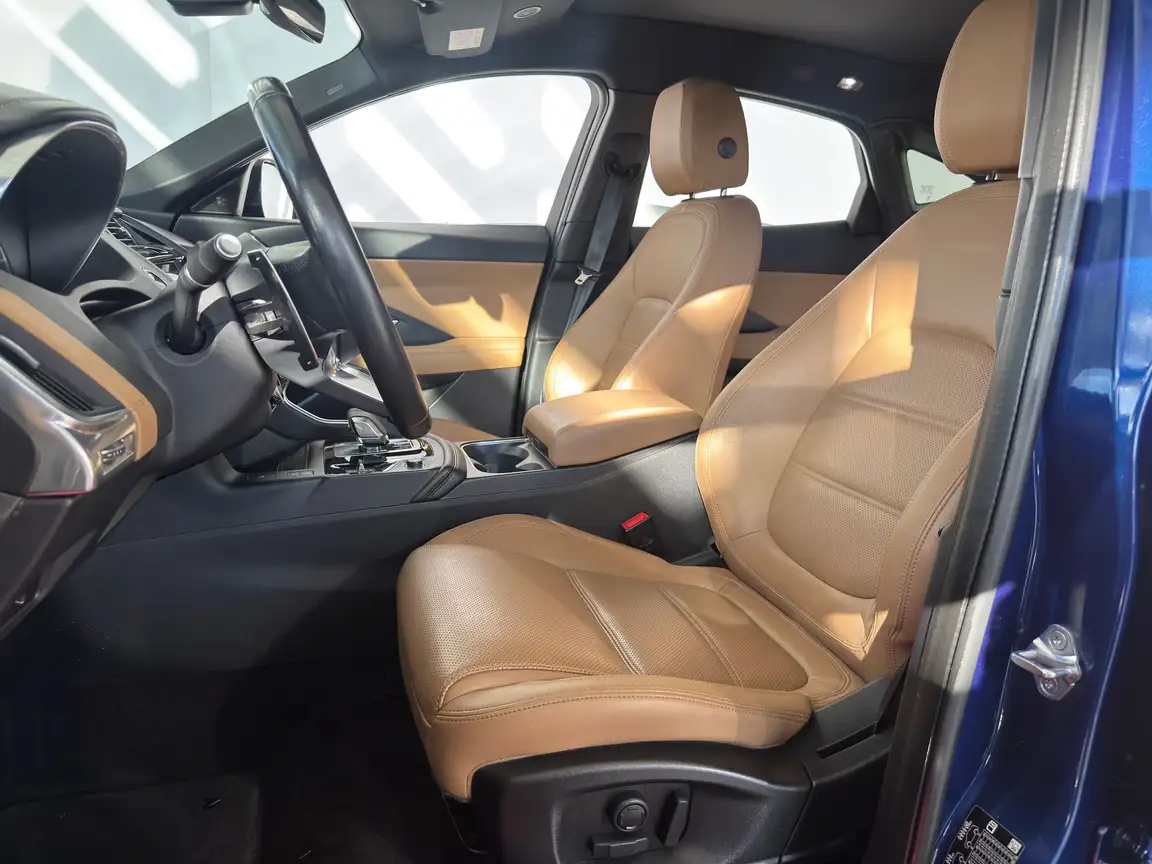 JAGUAR E-PACE