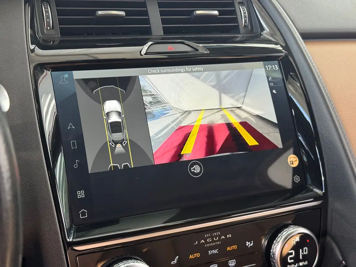 JAGUAR E-PACE