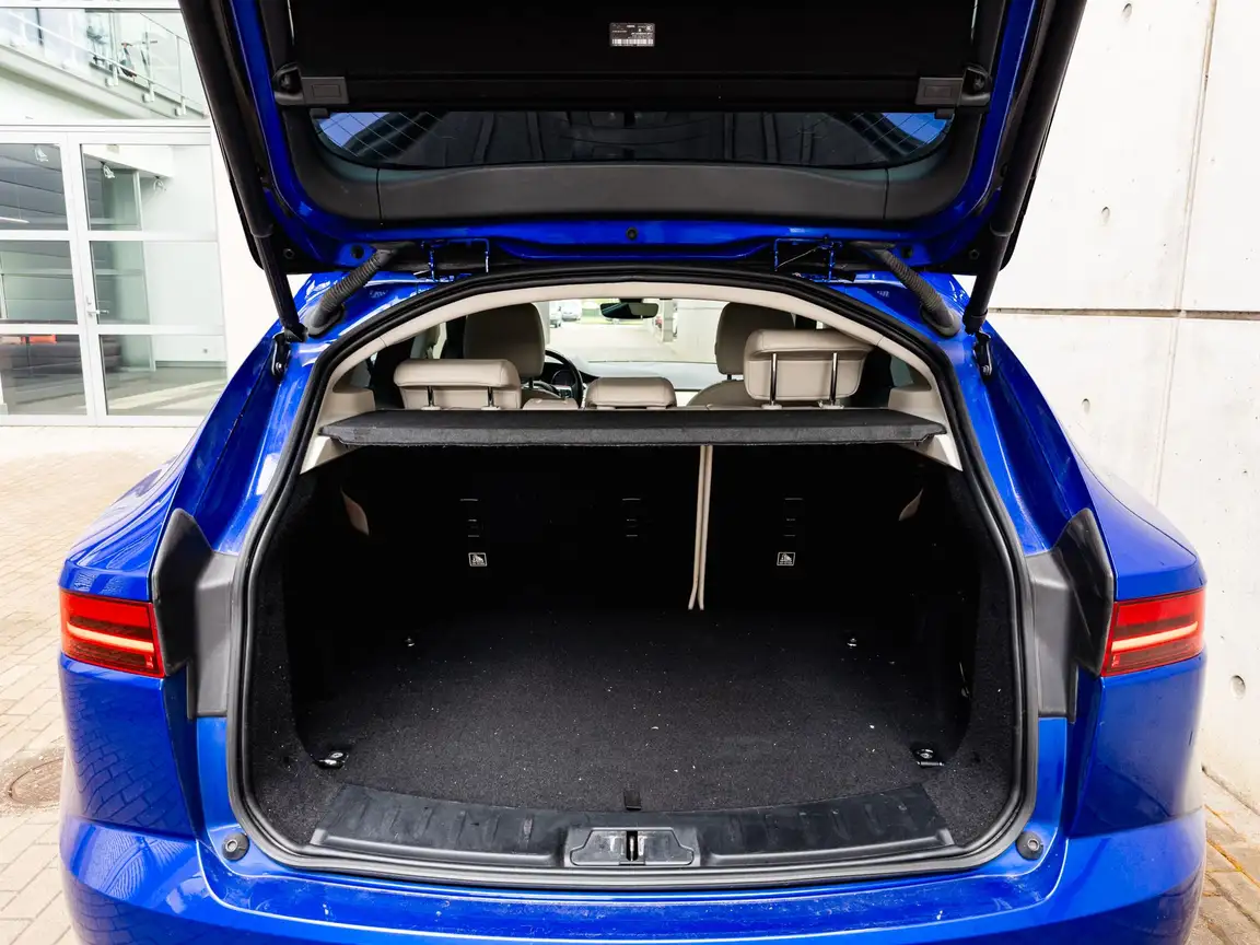 JAGUAR E-PACE