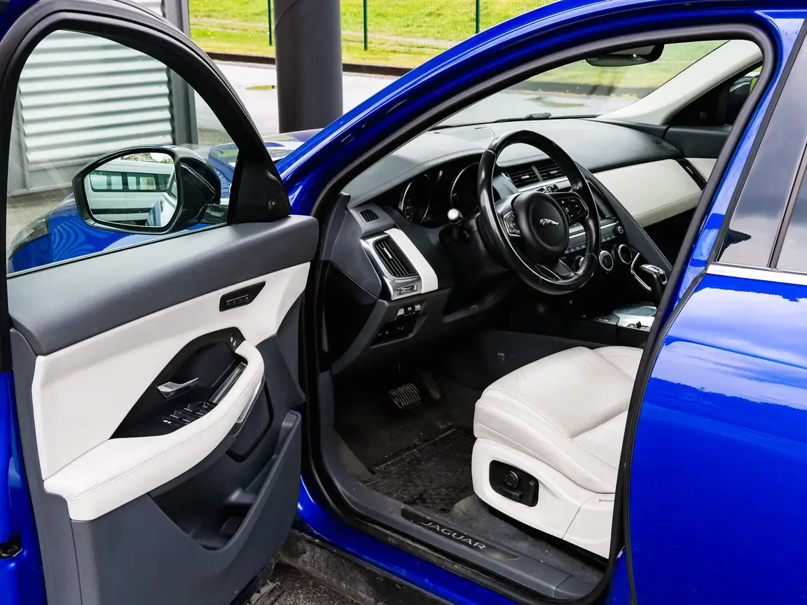JAGUAR E-PACE