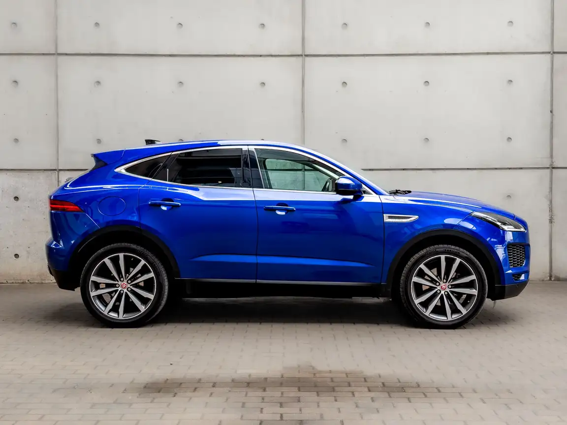JAGUAR E-PACE