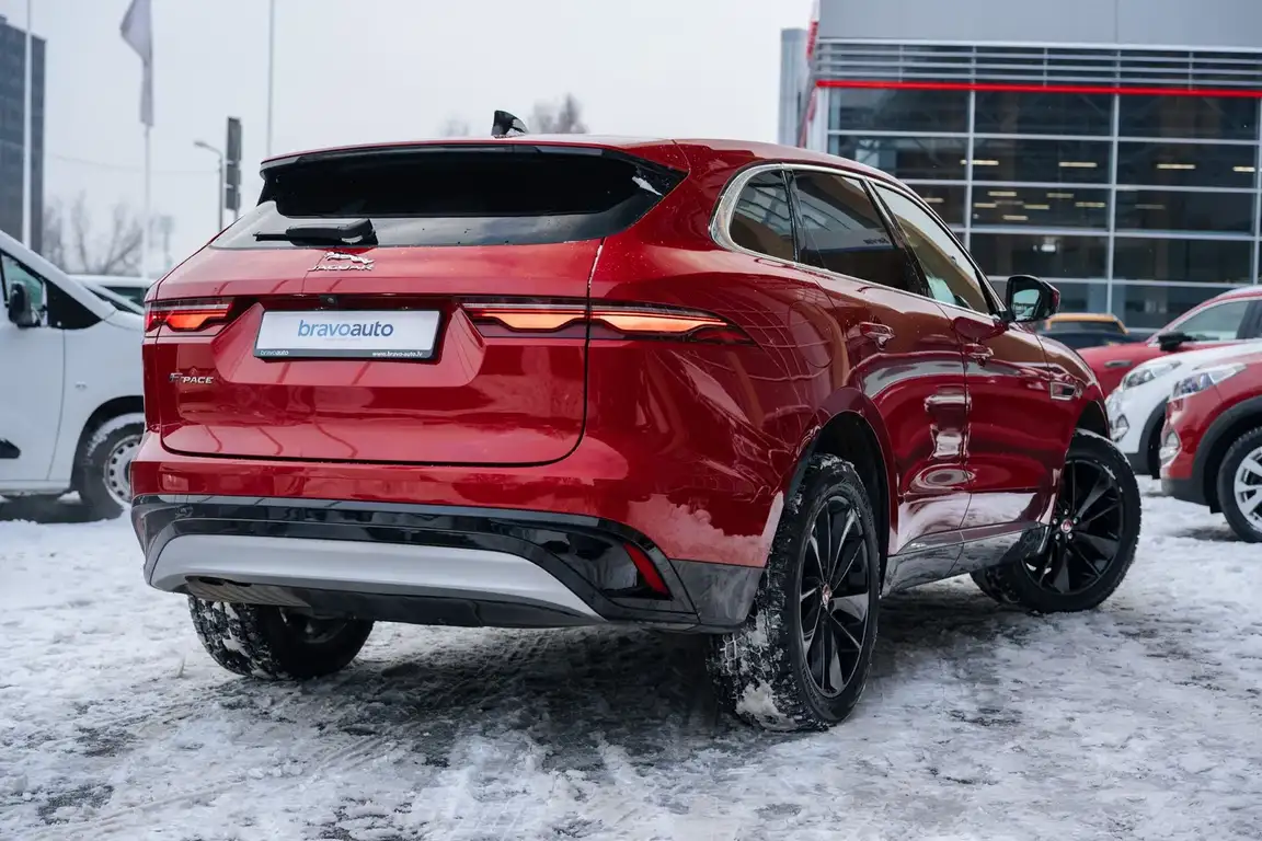 JAGUAR F-PACE