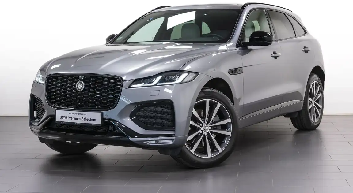 JAGUAR F-PACE