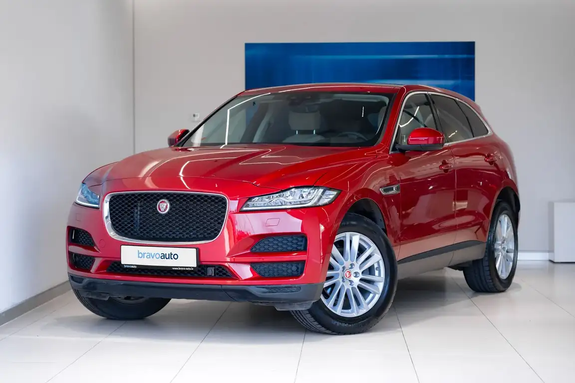 JAGUAR F-PACE