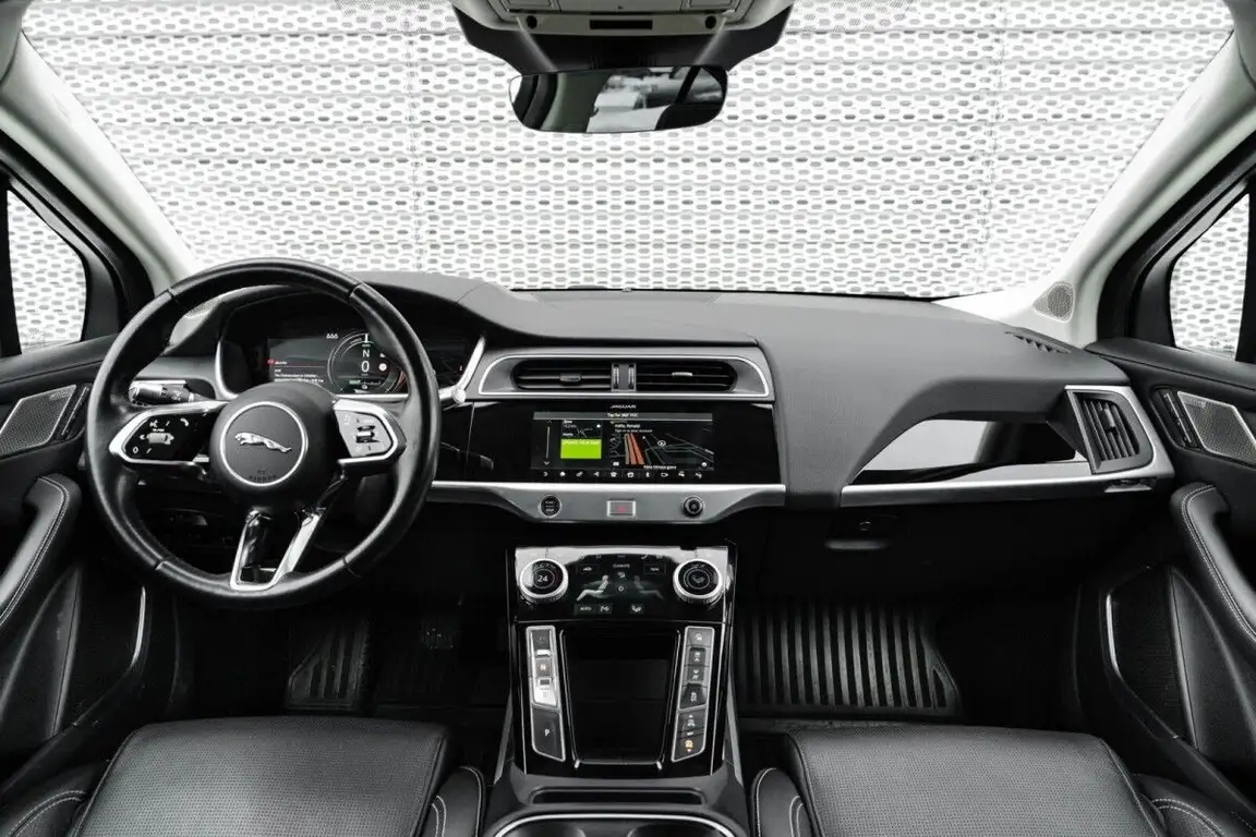 JAGUAR I-PACE
