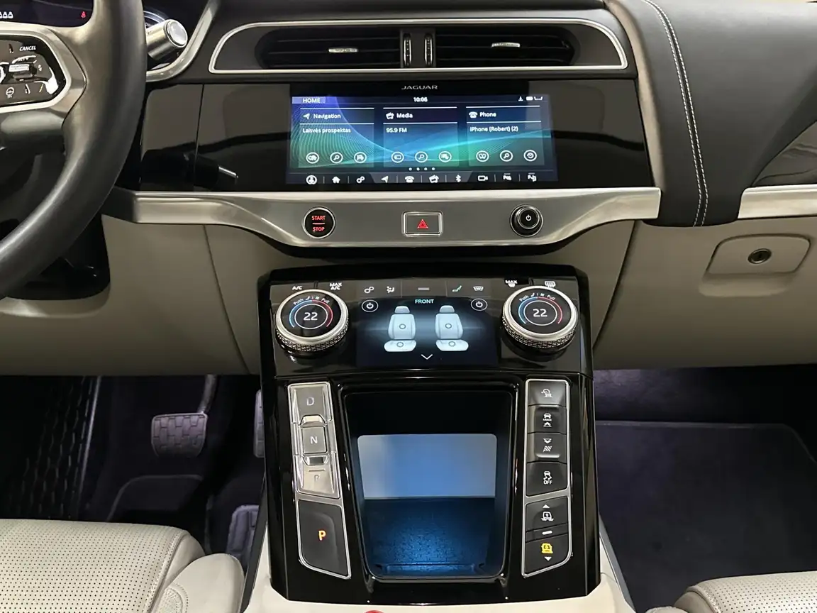 JAGUAR I-PACE