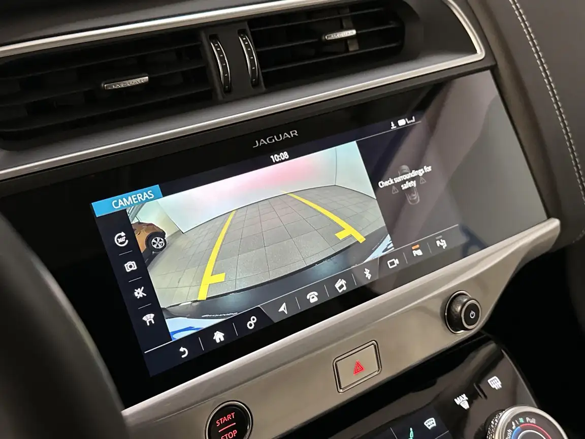JAGUAR I-PACE