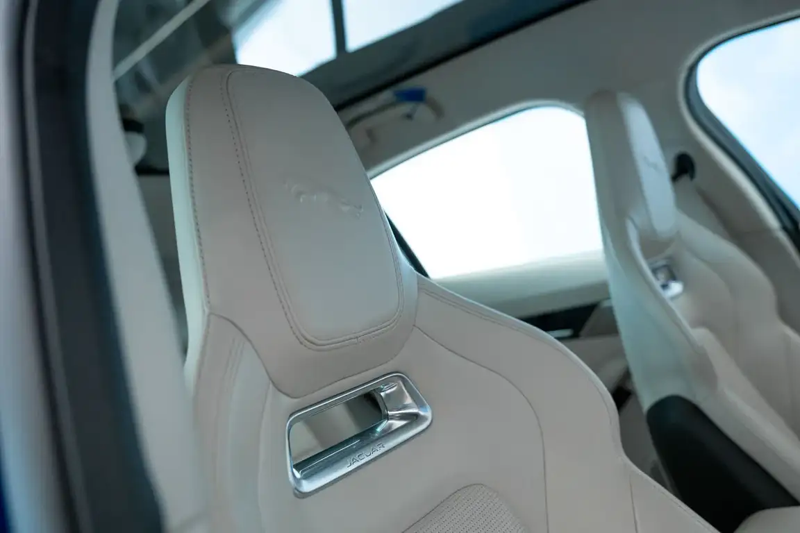 JAGUAR I-PACE
