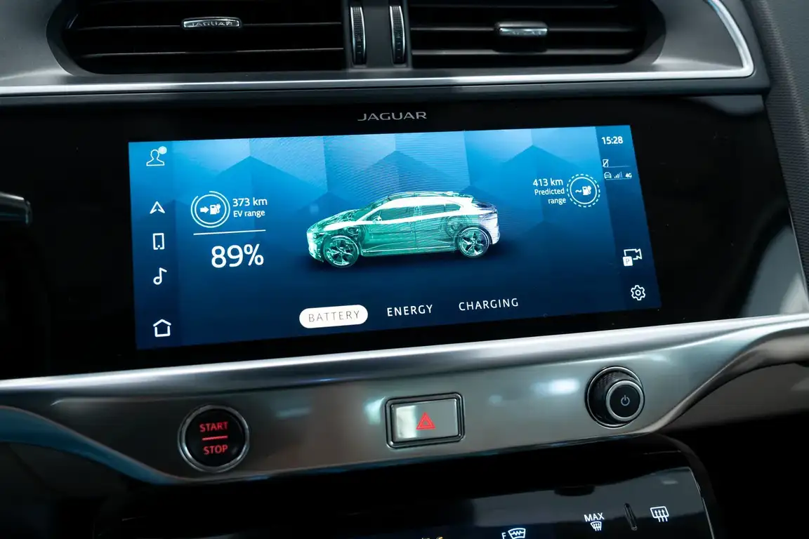 JAGUAR I-PACE