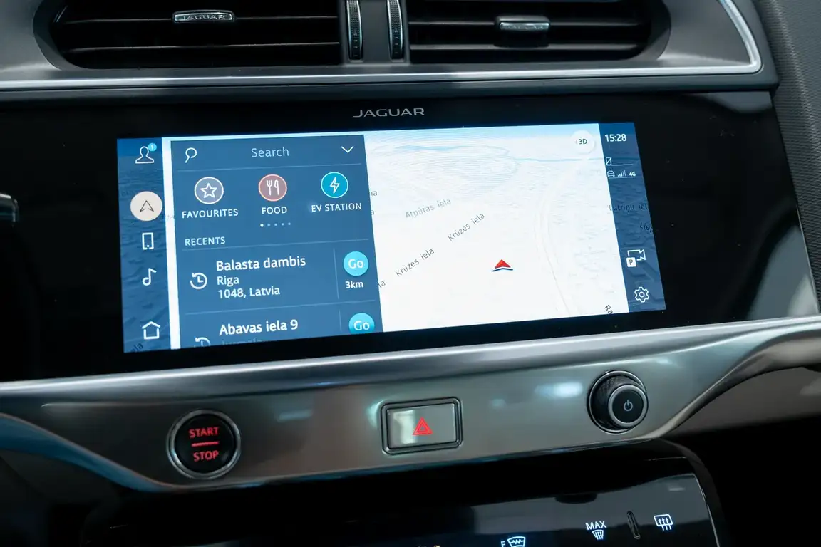JAGUAR I-PACE
