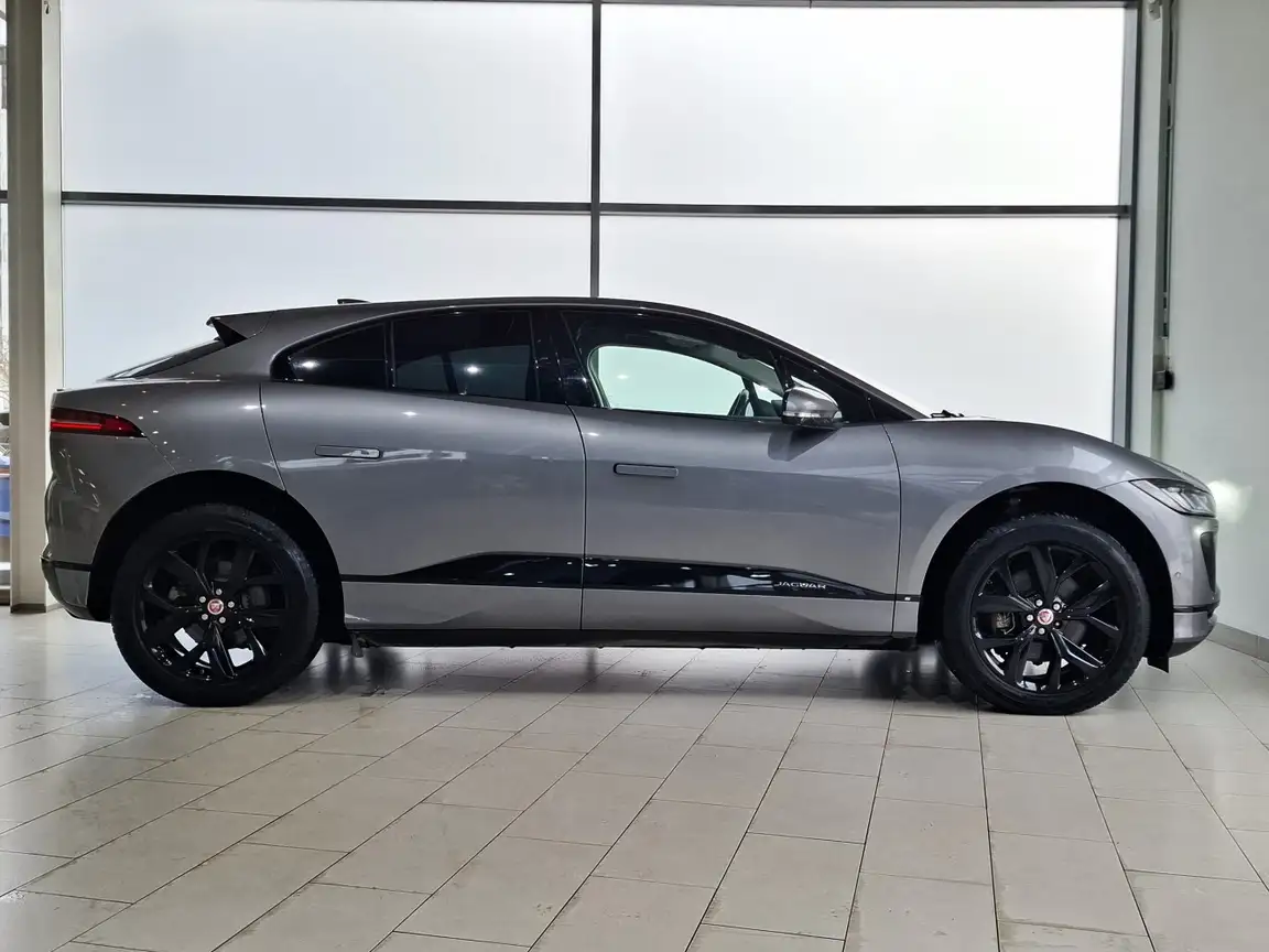 JAGUAR I-PACE