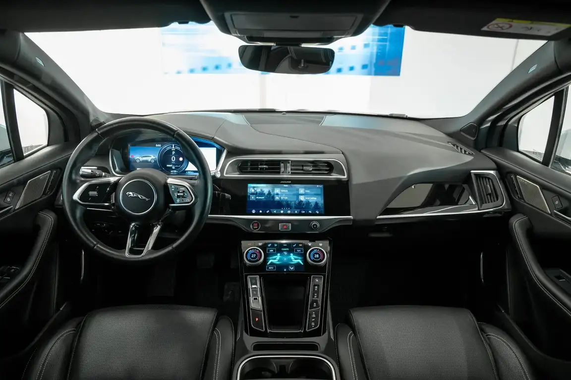 JAGUAR I-PACE