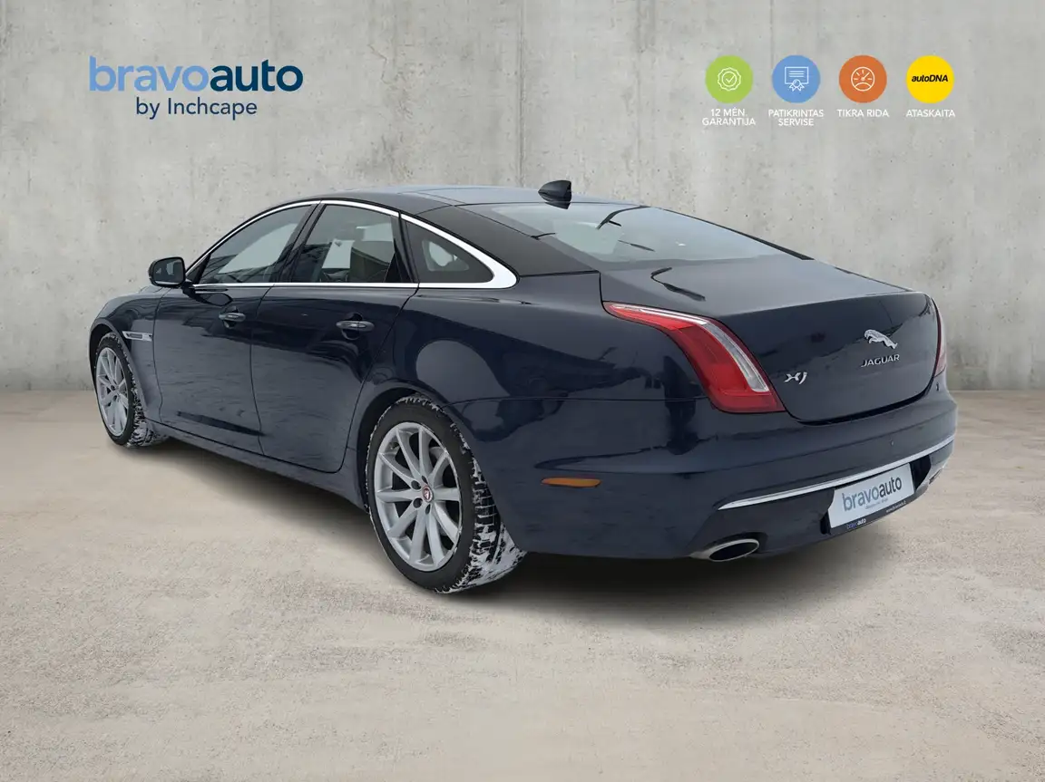 JAGUAR XJ