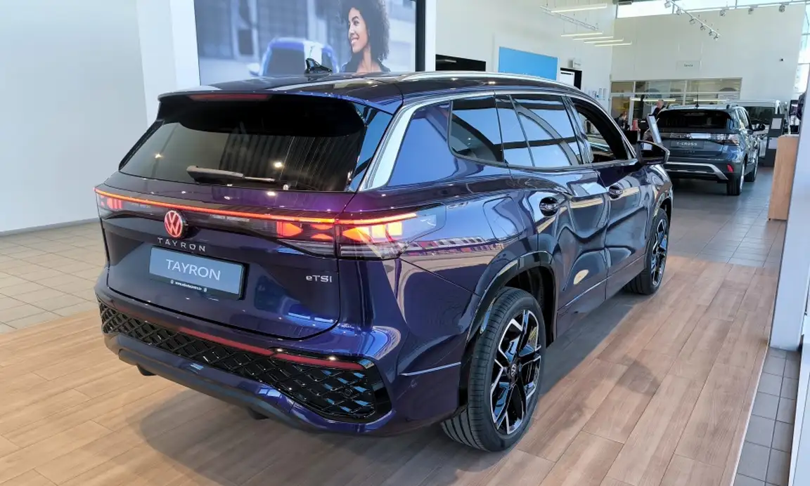 VOLKSWAGEN TAYRON
