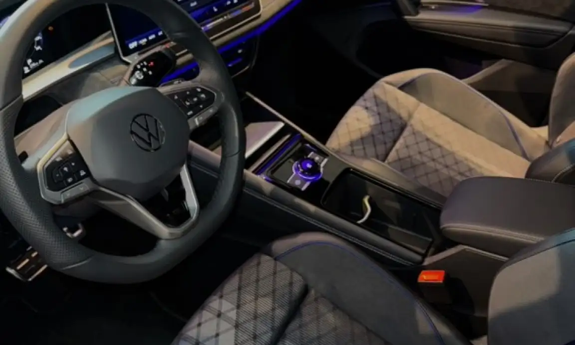 VOLKSWAGEN TAYRON