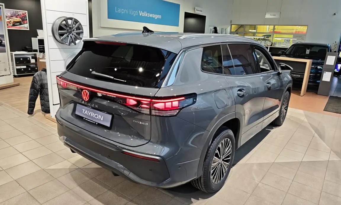 VOLKSWAGEN TAYRON