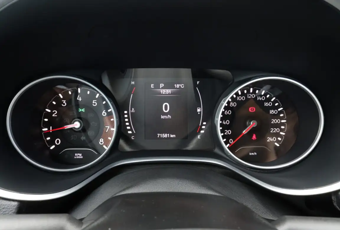 JEEP COMPASS