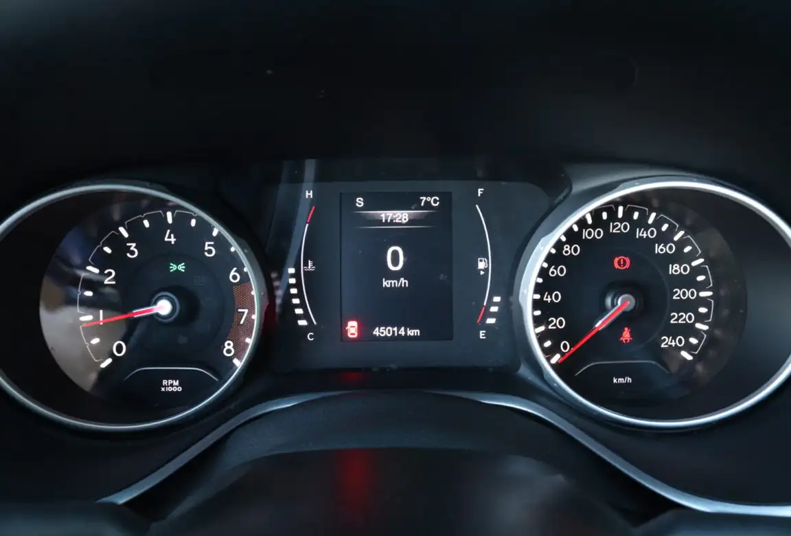 JEEP COMPASS