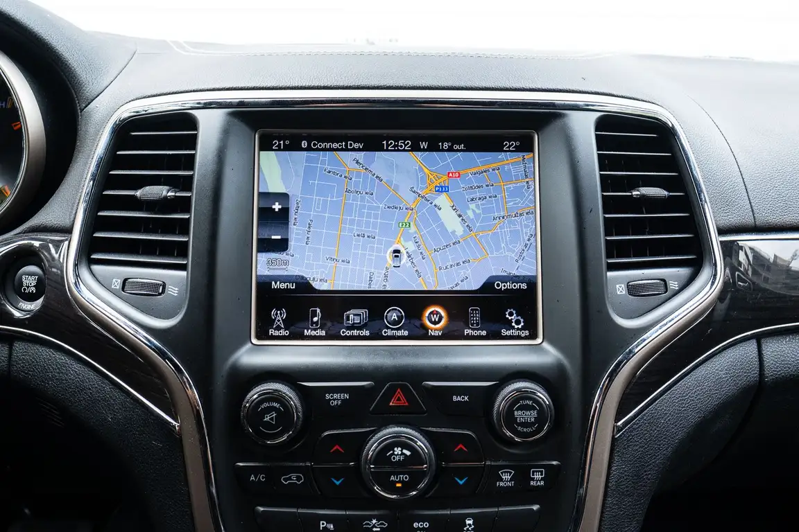 JEEP GRAND CHEROKEE