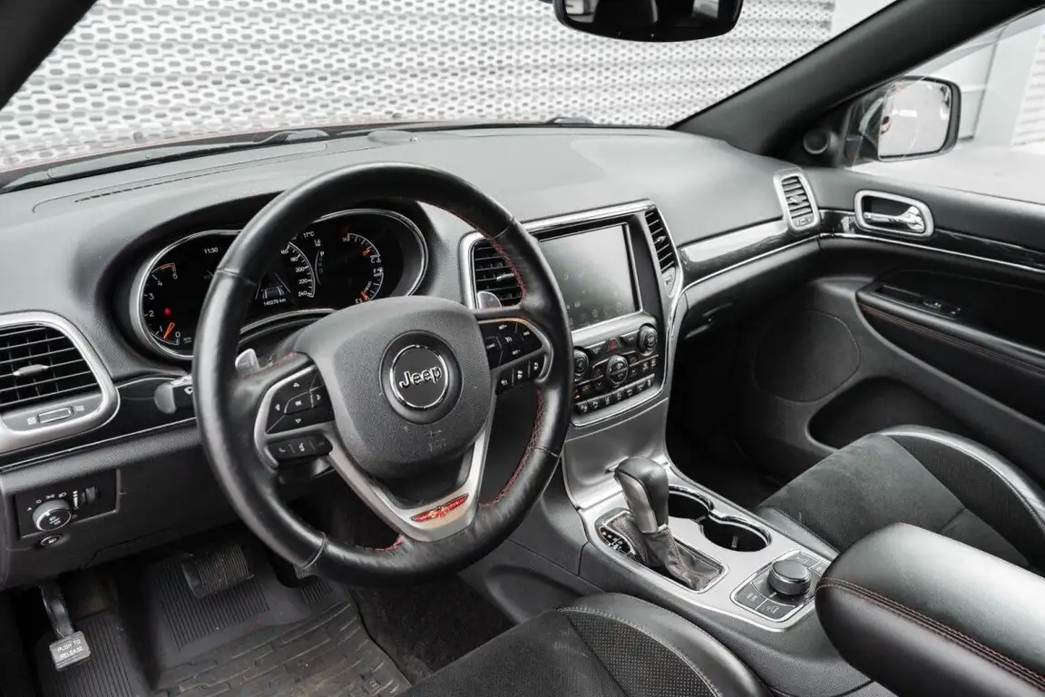 JEEP GRAND CHEROKEE