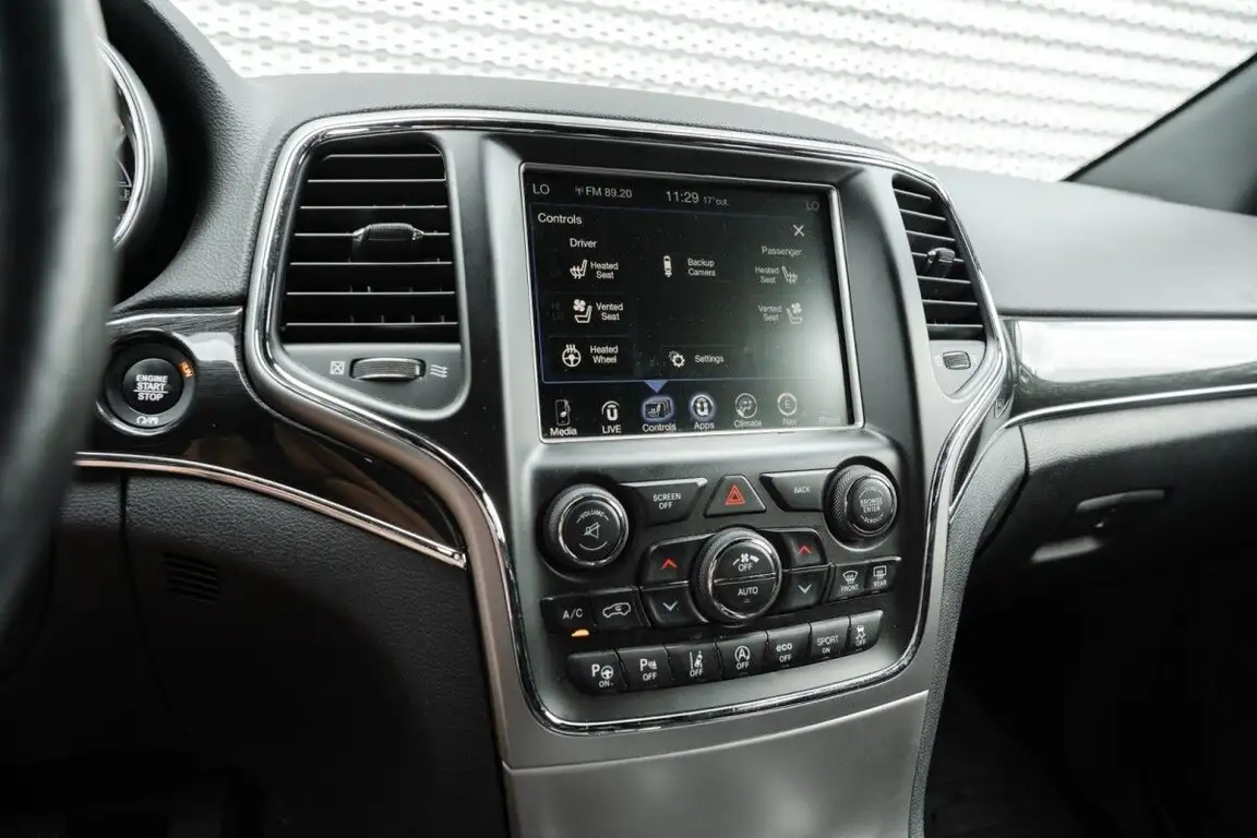 JEEP GRAND CHEROKEE