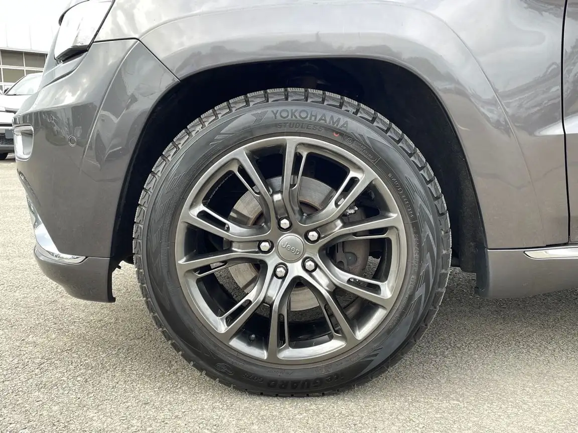 JEEP GRAND CHEROKEE