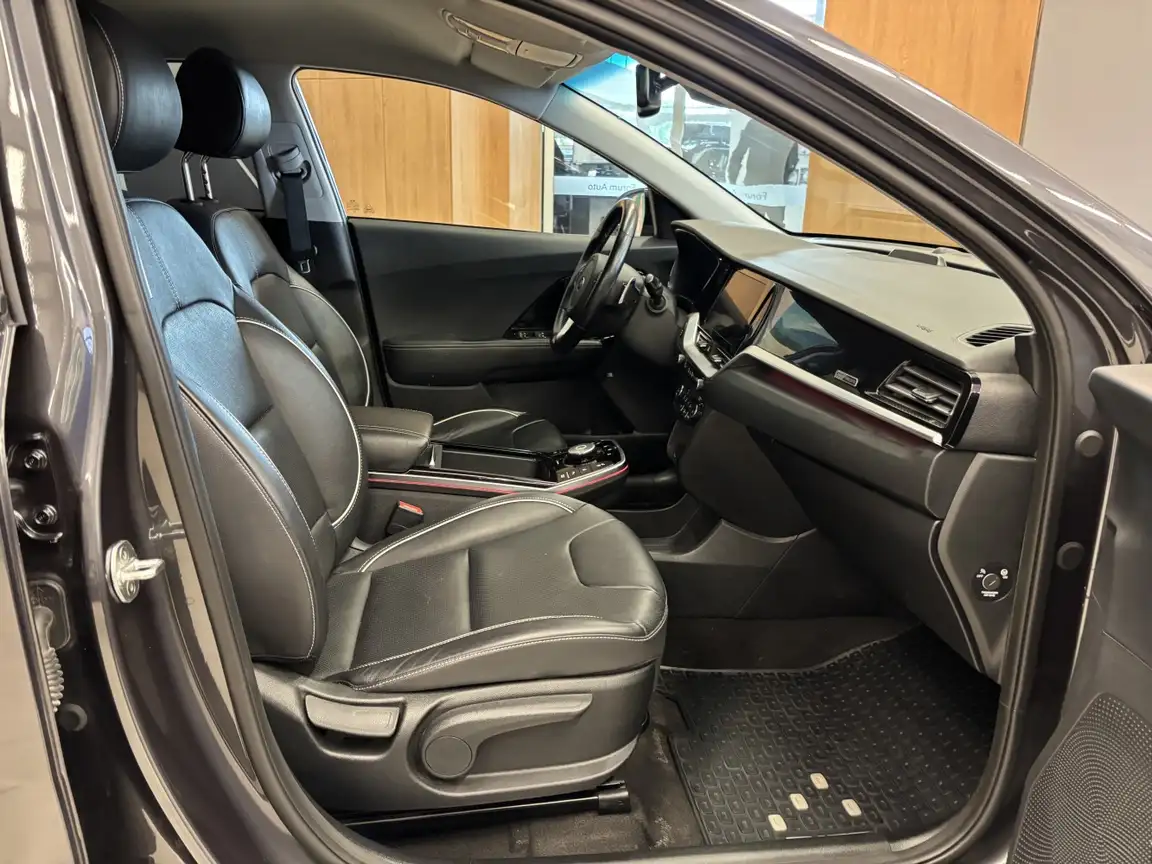 KIA NIRO