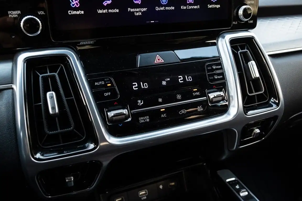 KIA SORENTO